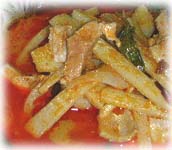 thai recipe : chicken curry with bamboo shoot