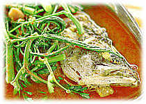 สูตรอาหารไทย | แกงส้มปลากระพงทอด