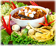 thai recipe : minced pork with  tomato sauce [num prik ong]