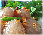 Thai Recipes : Thai Tapioca Balls with Pork Filling