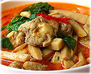 Thai Food Recipe : Red Curry with Chicken and Bamboo Shoots