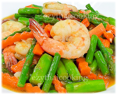  สูตรอาหารไทย : กุ้งผัดหน่อไม้ฝรั่ง