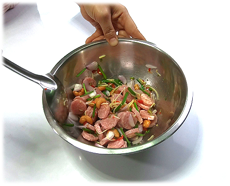  Thai Food Recipe | Thai Spicy Sour Pork Salad