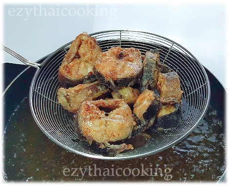  Thai Food Recipe | Catfish Spicy Stir-Fry