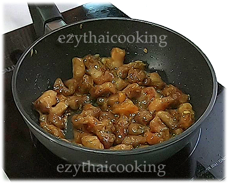  สูตรอาหารไทย : หมูสามชั้นคั่วหวาน