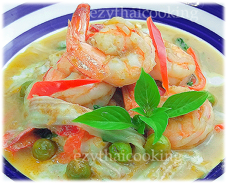  สูตรอาหารไทย : ผัดแกงเขียวหวานกุ้งมะพร้าวอ่อน